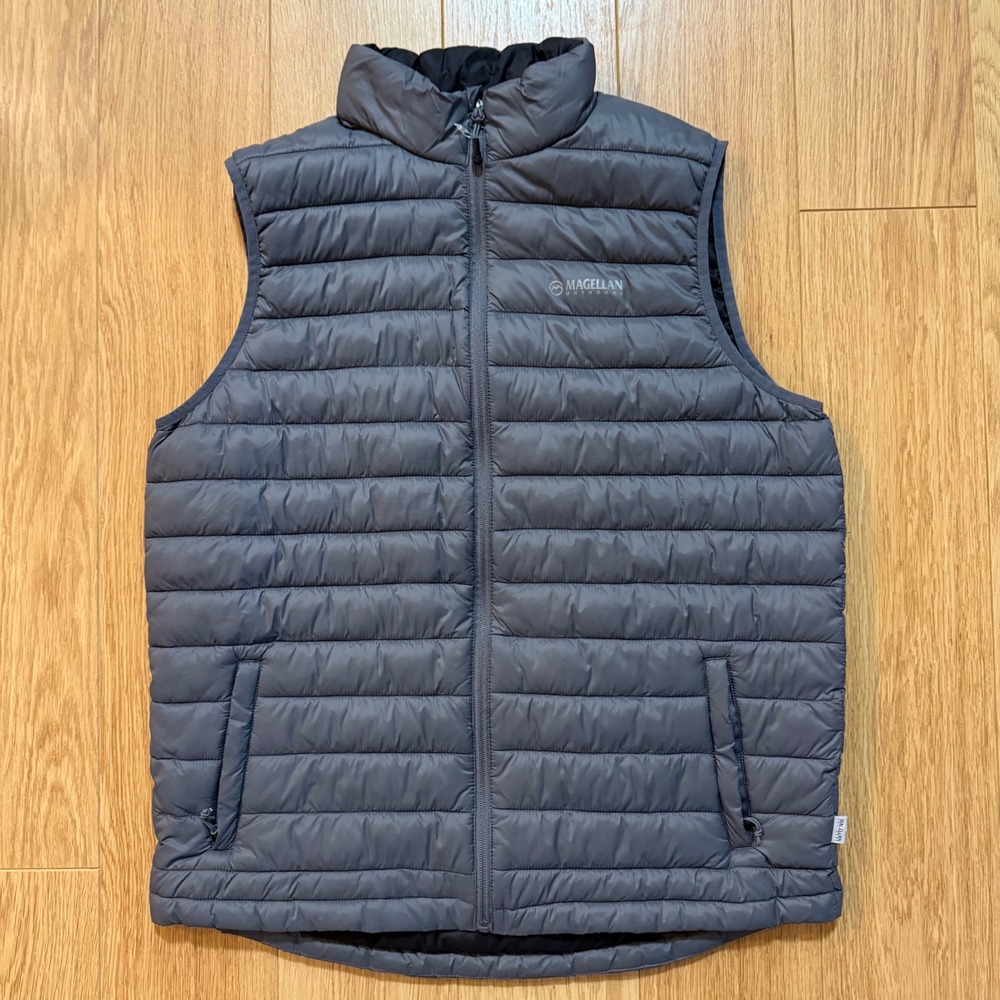 Magellan Outdoors Puffer Vest Mens Large Gray Excellent Water Resistant Quilted